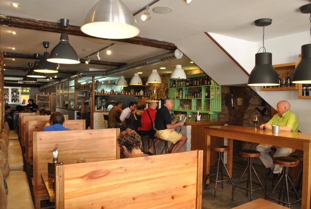נויה Hostal Kukia מראה חיצוני תמונה